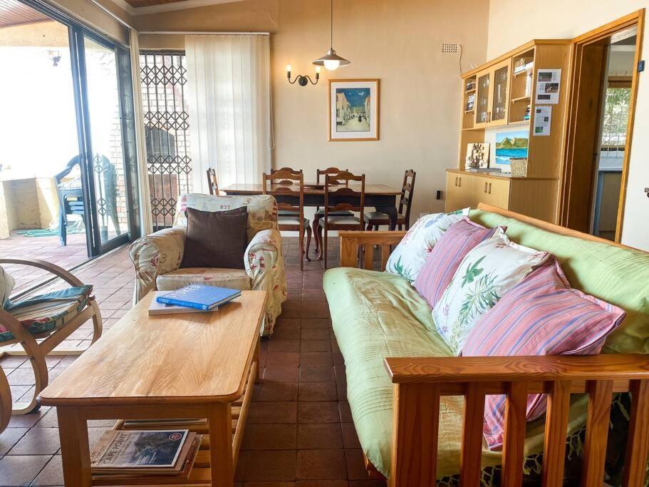 Family Surf Shack On The Beach Кейптаун Екстериор снимка